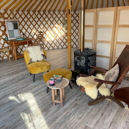 Отель Luxe Yurt Каудекерке Экстерьер фото