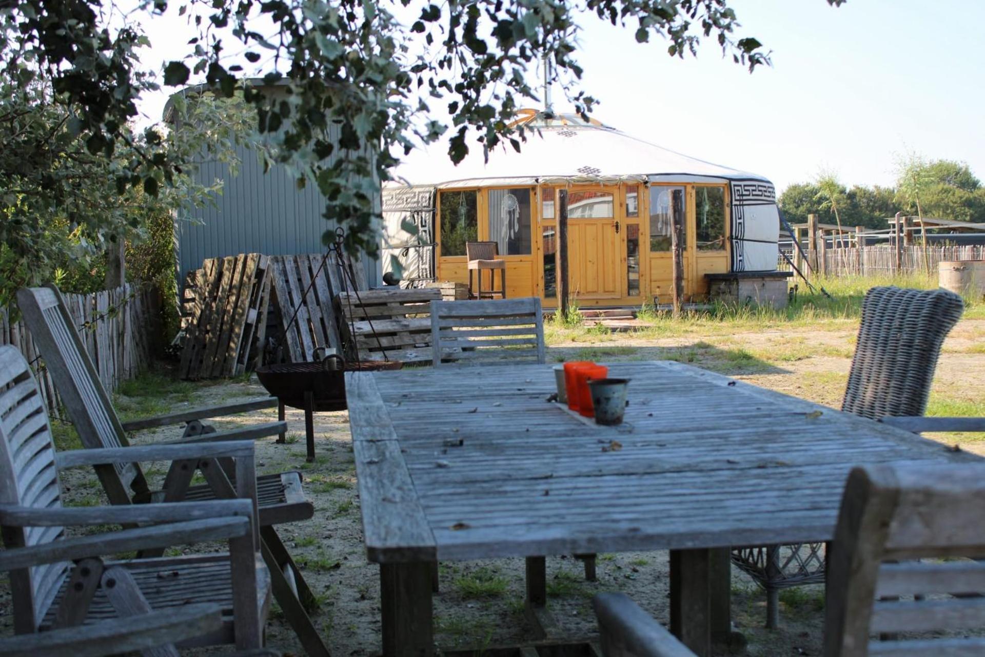 Отель Luxe Yurt Каудекерке Экстерьер фото