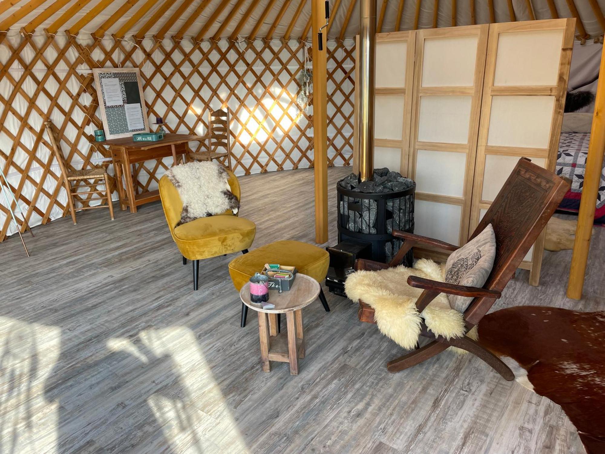 Отель Luxe Yurt Каудекерке Экстерьер фото